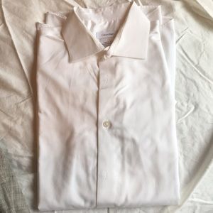 Men’s Calvin Klein dress shirt